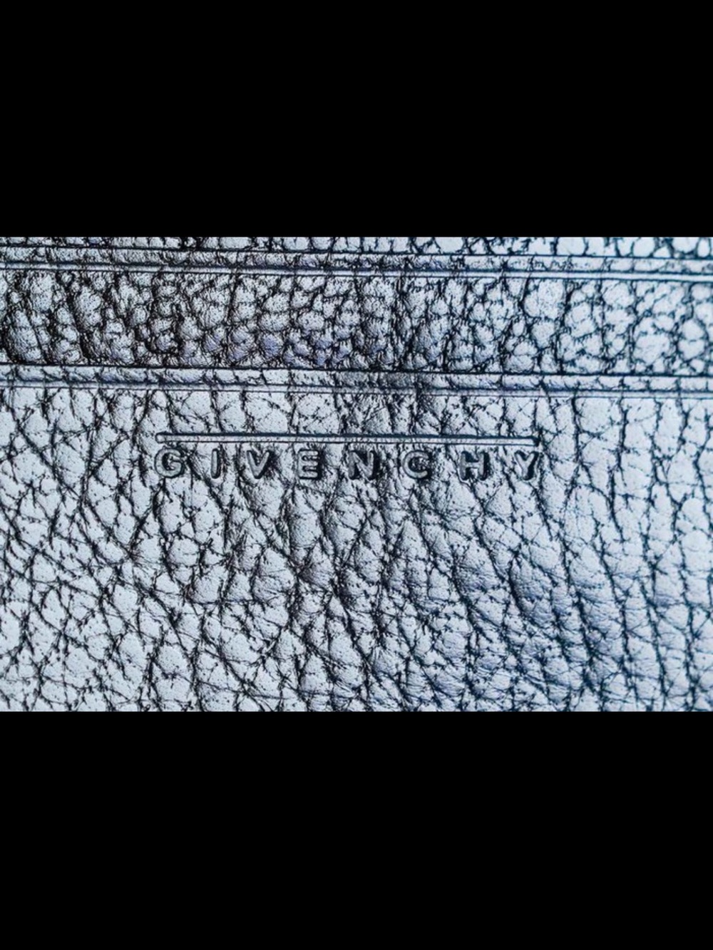 Givenchy Black Men's Leather Bi-Fold Wallet with Metal Logo - Picture 6 of 7